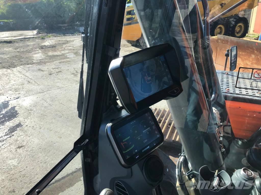 Doosan DX 300 LC Beltegraver