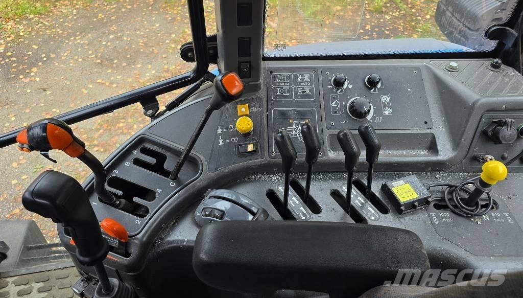 New Holland TM 120 Traktorer