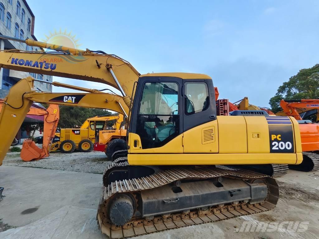 Komatsu PC 200-7 Beltegraver