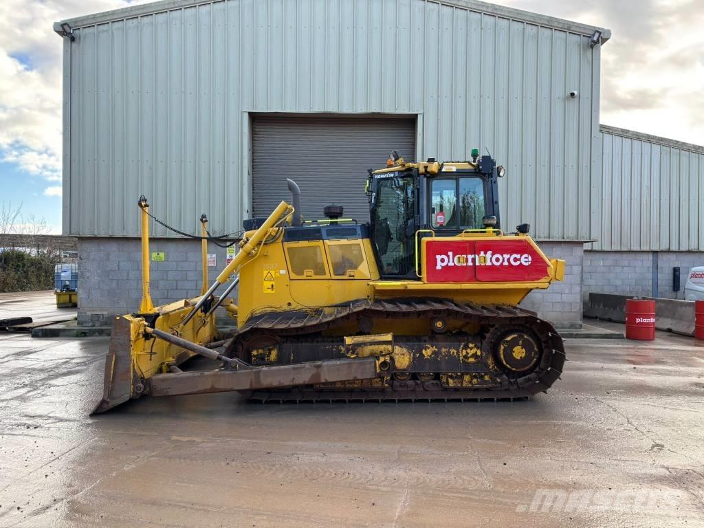 Komatsu D65PX-18E0 Dozere Beltegående