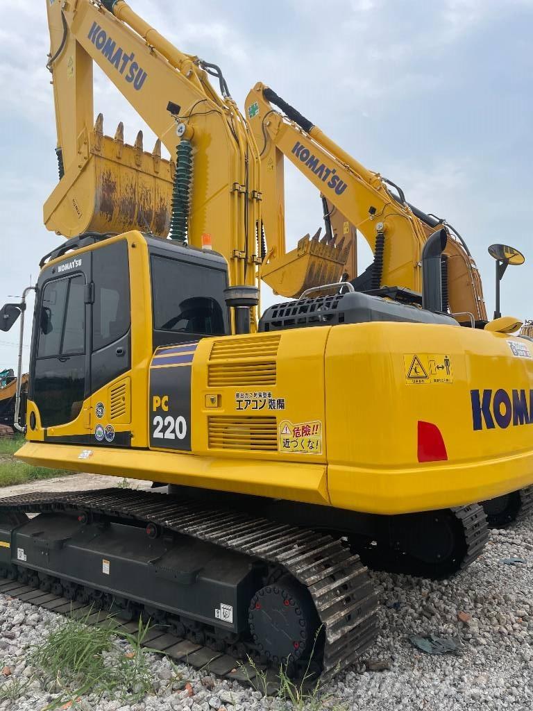 Komatsu PC 220 Beltegraver