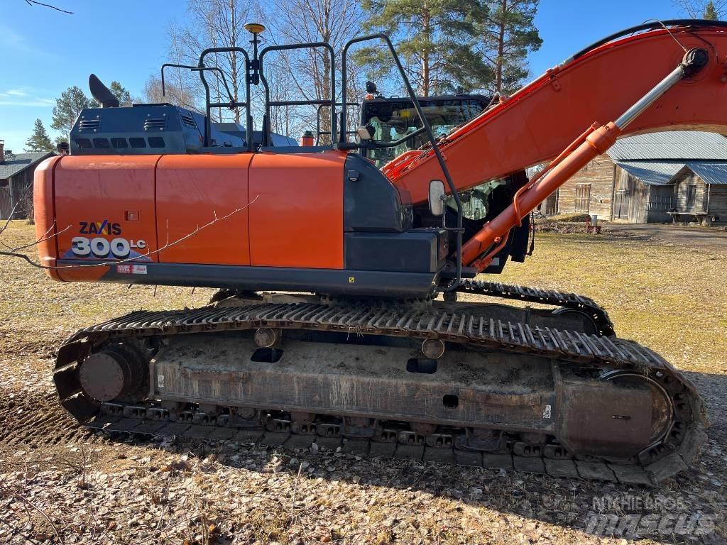Hitachi ZX 300 LC-6 Beltegraver
