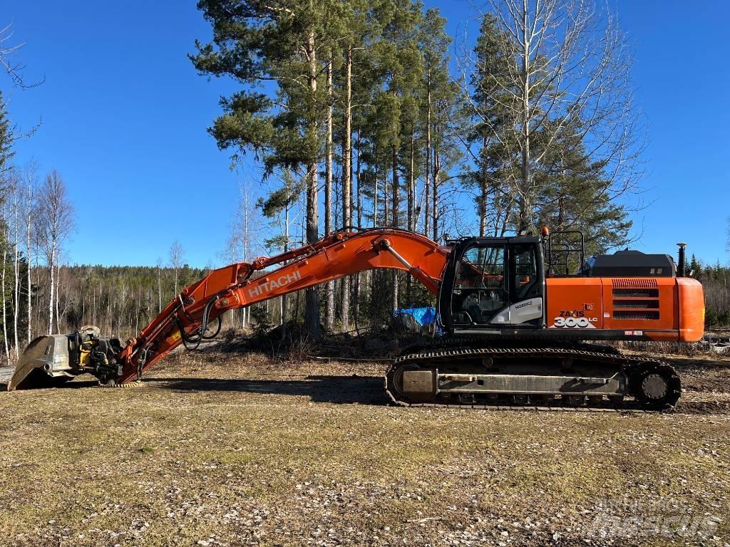 Hitachi ZX 300 LC-6 Beltegraver