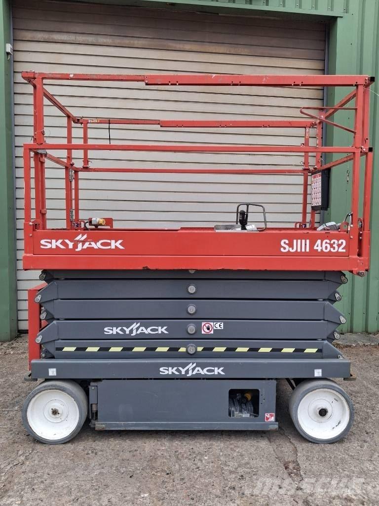 SkyJack SJ III 4632 Sakselifter