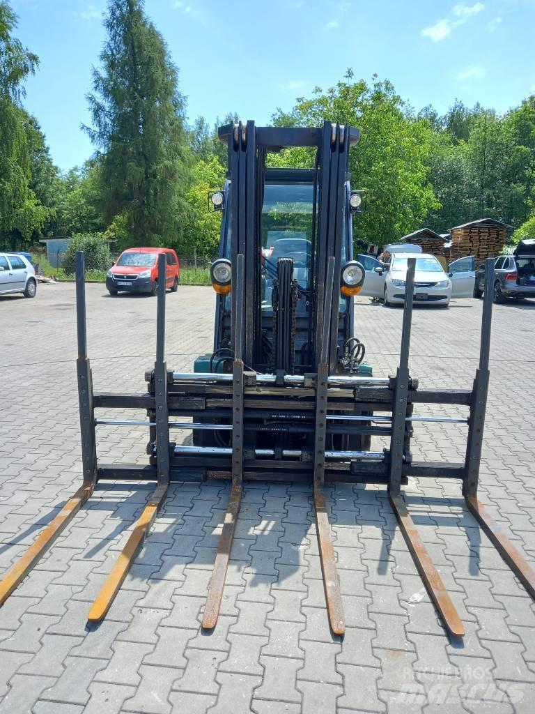 Toyota 8 FGF 30 Propan trucker