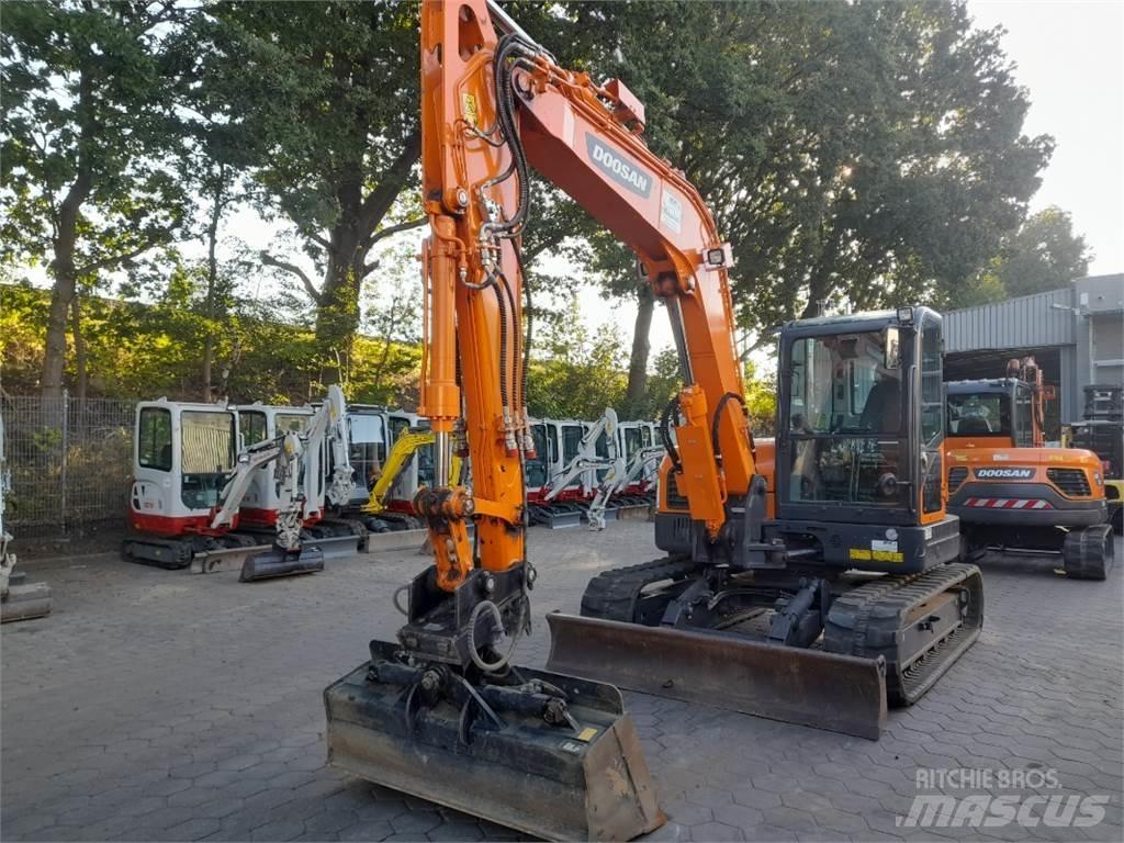 Doosan DX85R-3 Midigravere 7 - 12t