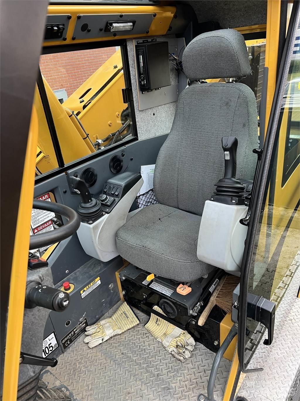 Grove GRT 655 L Røff terreng kraner
