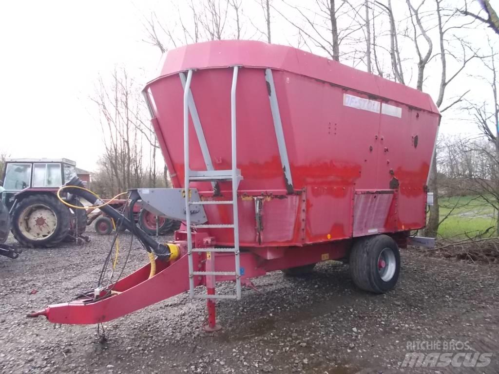 JF VM-27 Blande- og fôringsmaskiner