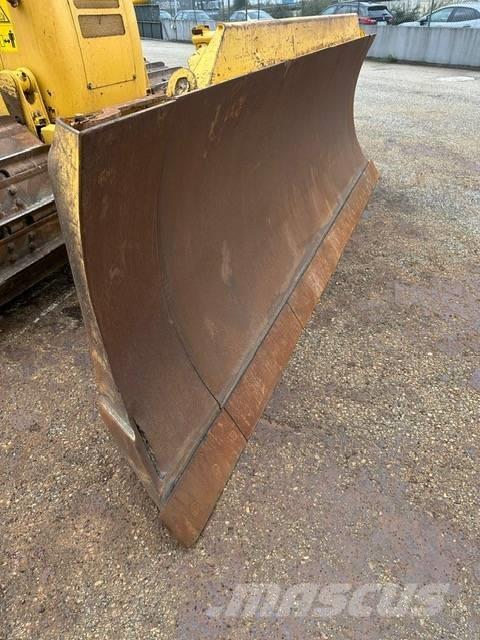 Komatsu D 61 PXI-23 Dozere Beltegående