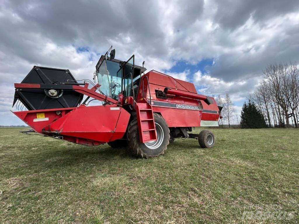 Dronningborg D4500 Skurtreskere