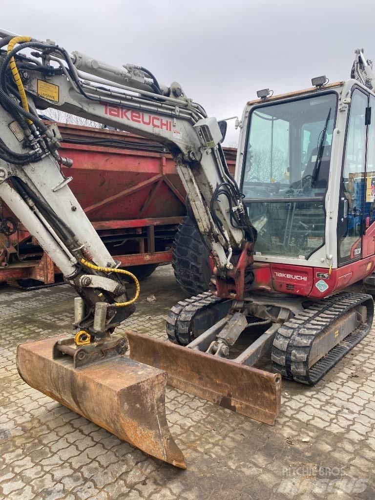 Takeuchi TB230 Minigravere <7t