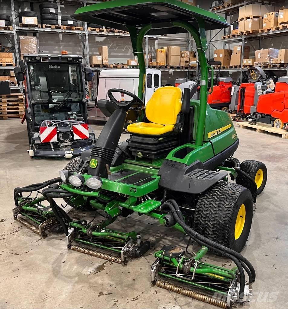 John Deere 7500A Fairway klippere