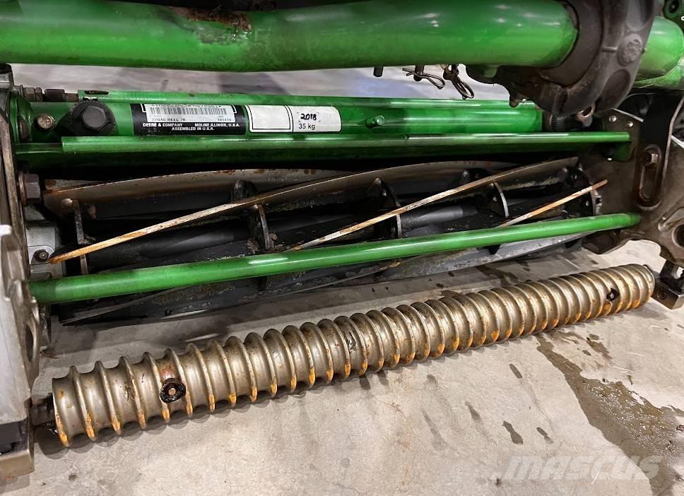 John Deere 7500A Fairway klippere