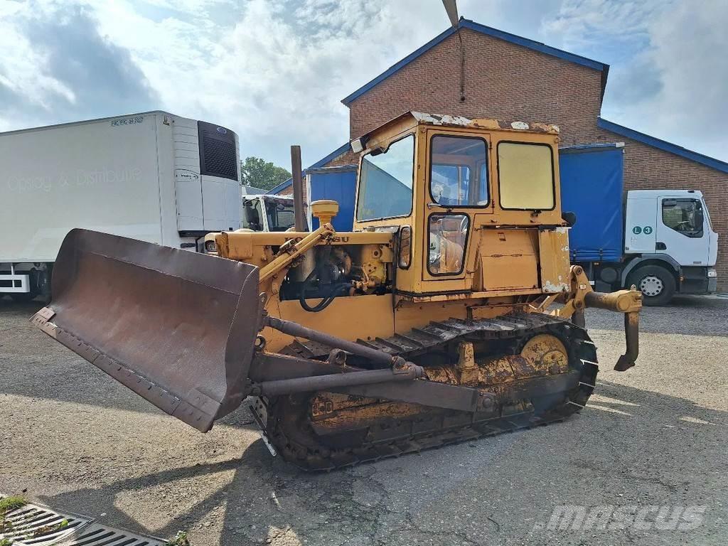 Komatsu D45-1 Dozere Beltegående