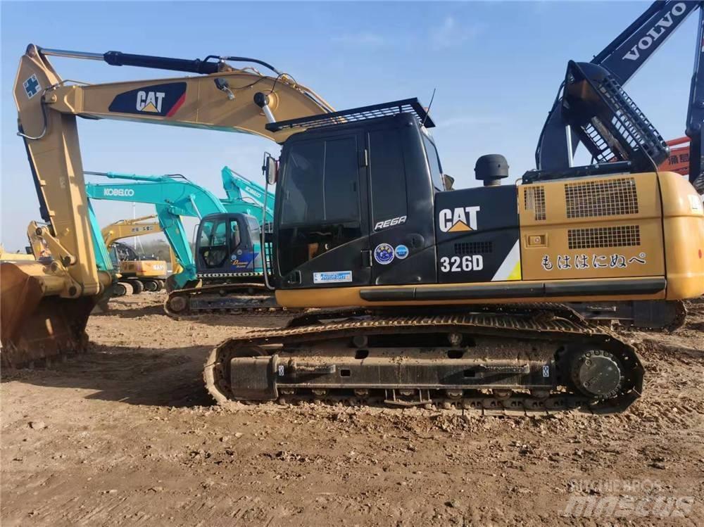 CAT 326D Beltegraver