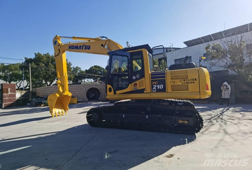 Komatsu PC210LC Beltegraver
