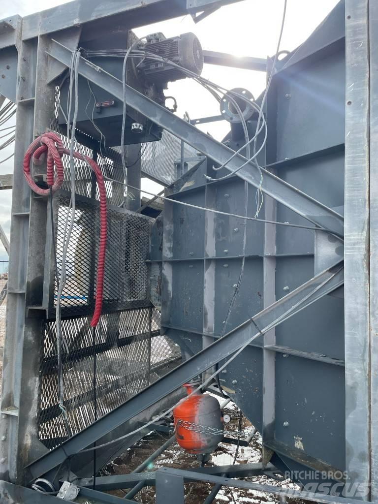  inconnu 27m3 Avfalls- og sorteringsverk