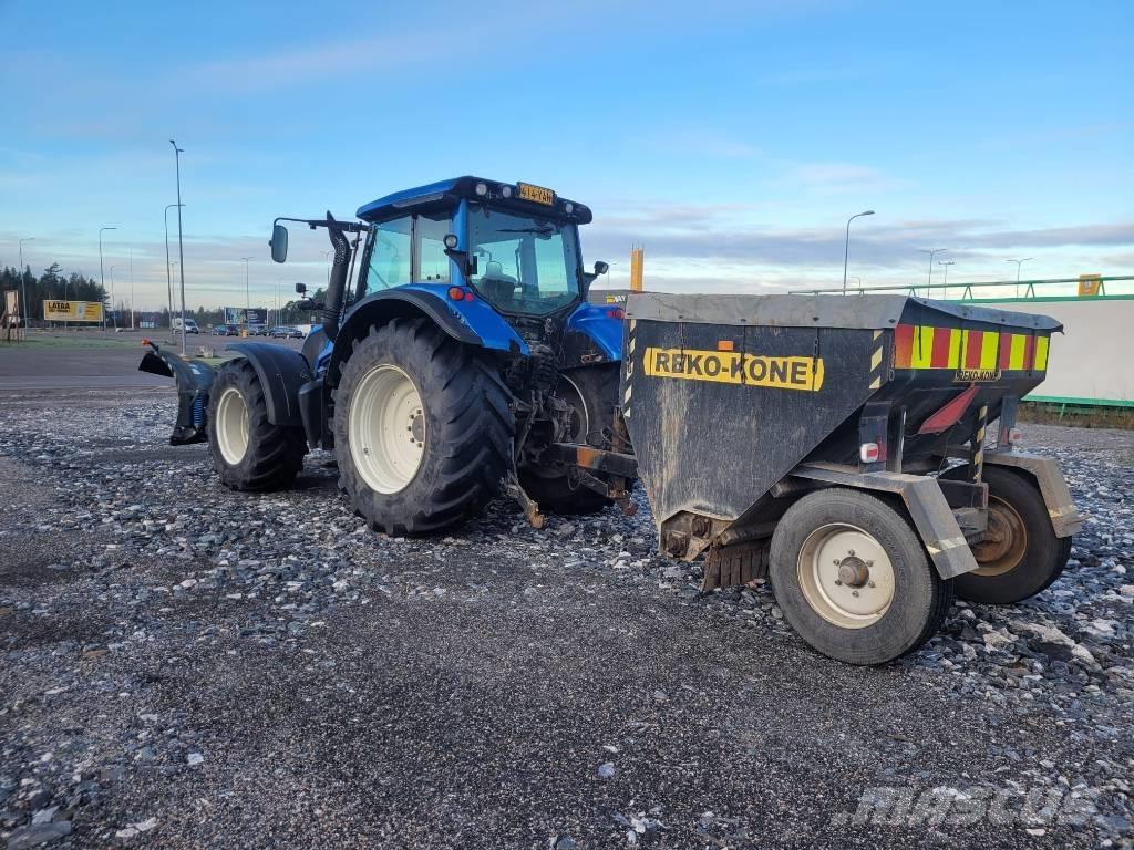 Valtra N 123 Traktorer