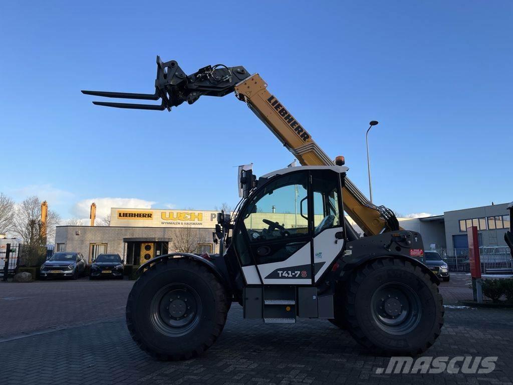 Liebherr T41-7 Teleskoplastere