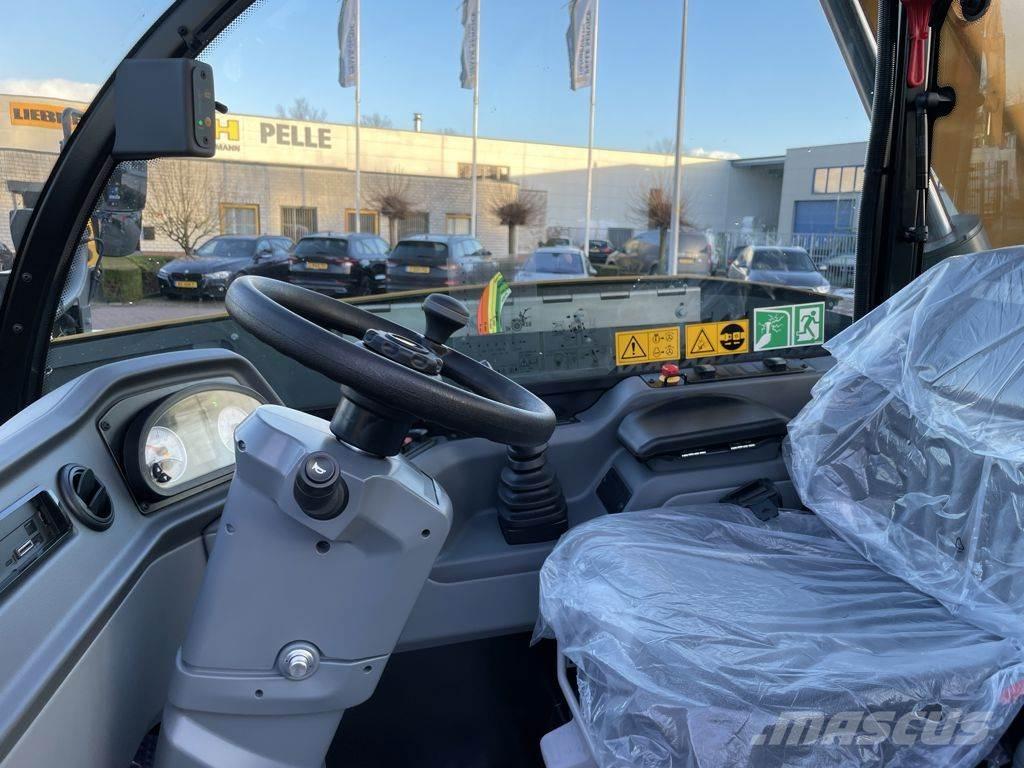 Liebherr T41-7 Teleskoplastere