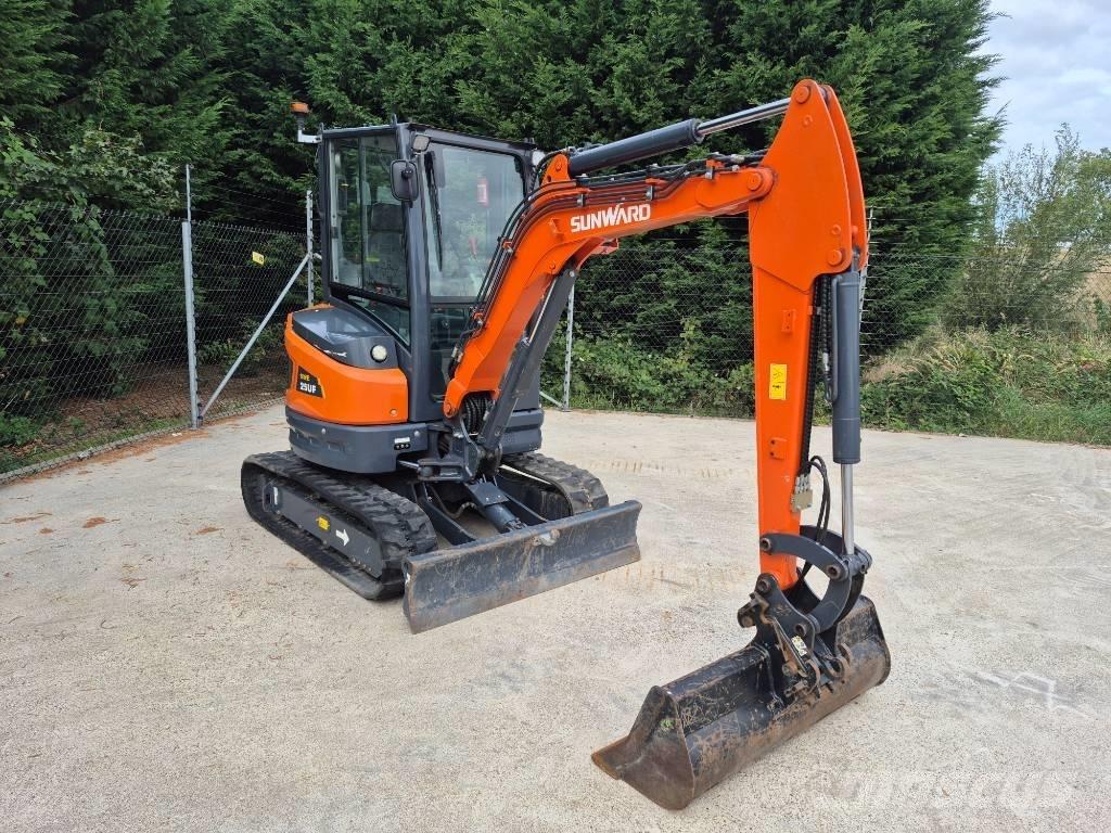 Sunward SWE 25 UF Minigravere <7t