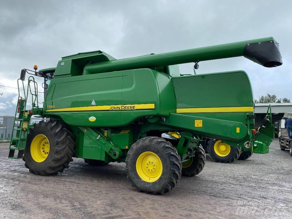 John Deere T 560 Skurtreskere