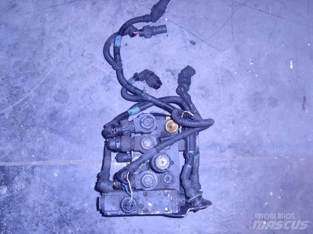 Deutz-Fahr same Lys - Elektronikk