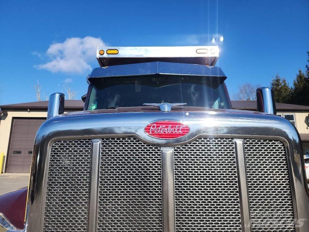 Peterbilt 567 Trekkvogner