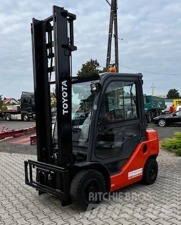Toyota 02-8 FG F 25 Propan trucker