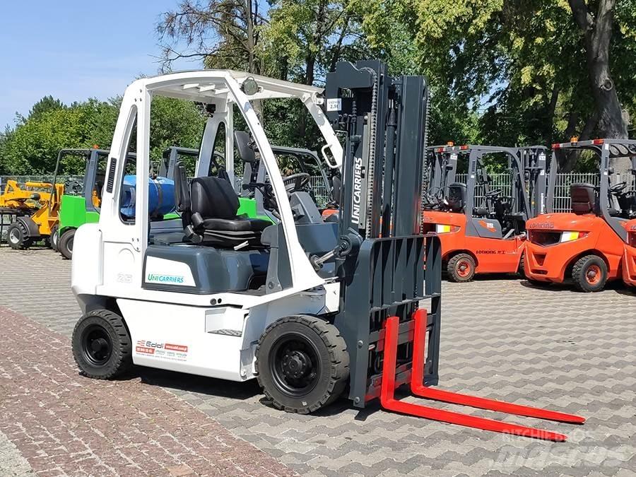 Nissan U1D2A25LH Propan trucker