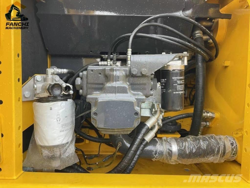 Komatsu PC240 Beltegraver