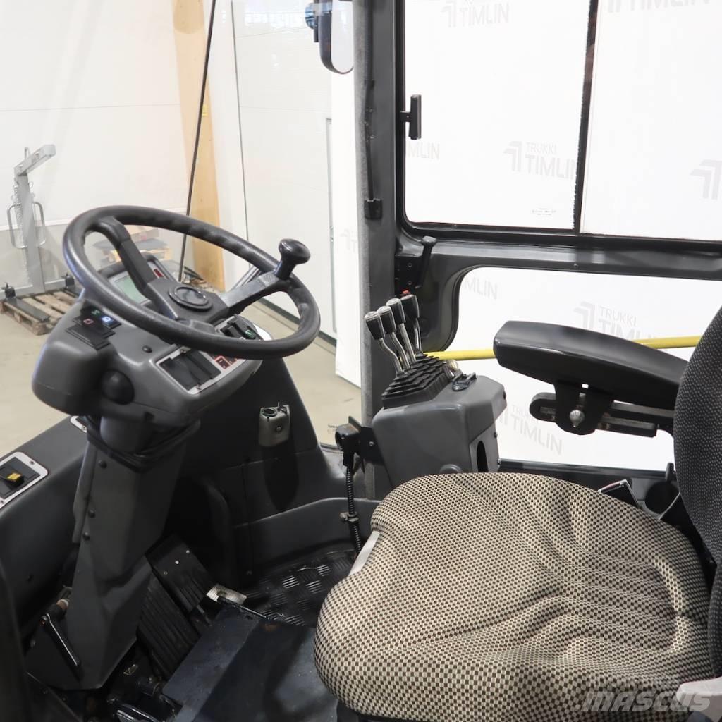 Kalmar DCF70-6H Diesel Trucker