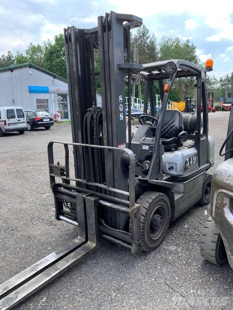 Nissan U1D2A25PQ Propan trucker