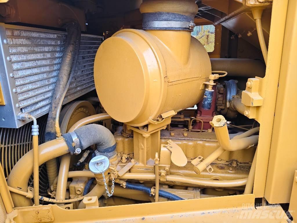 CAT D 7 R Veihøvler
