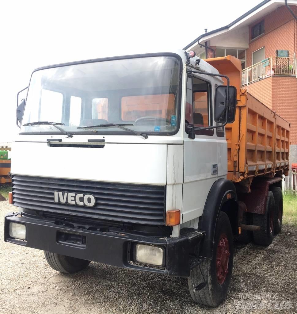 Iveco 330-26 Tippbil