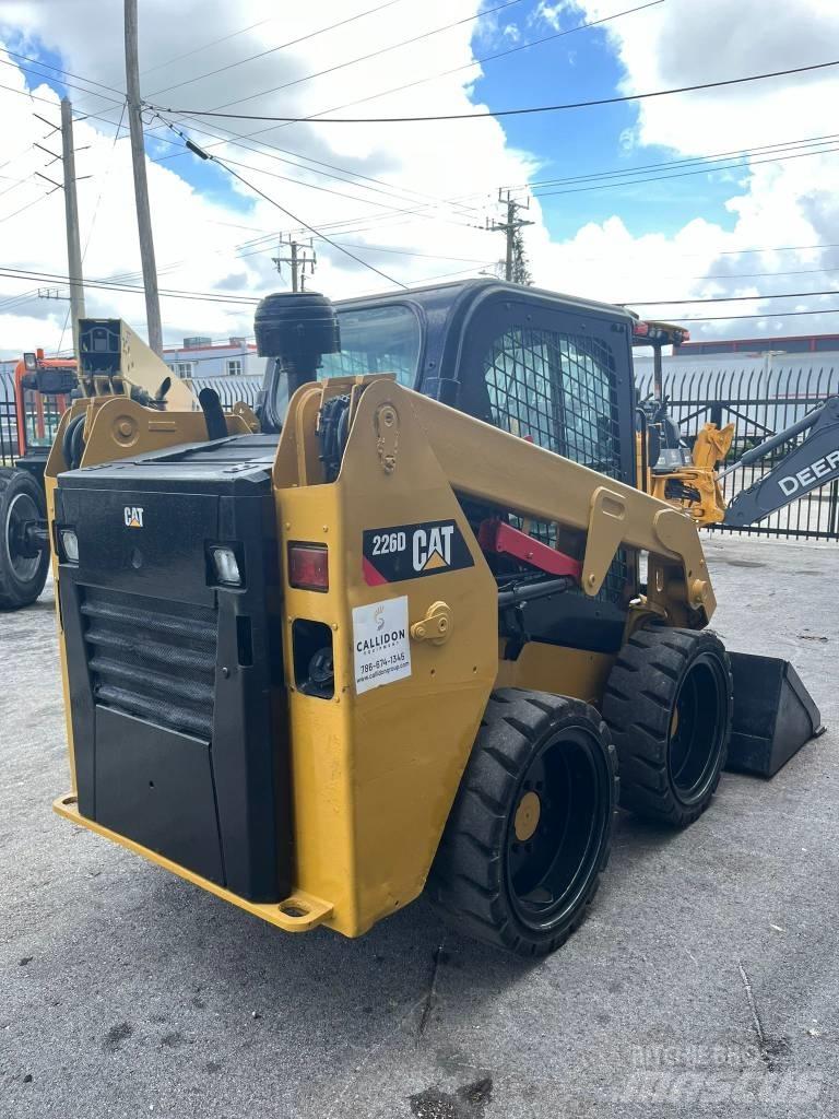 CAT 226 D Kompaktlastere