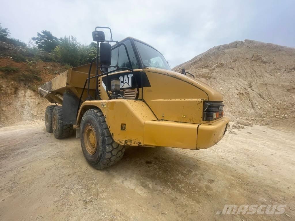 CAT 730 Rammestyrte Dumpere