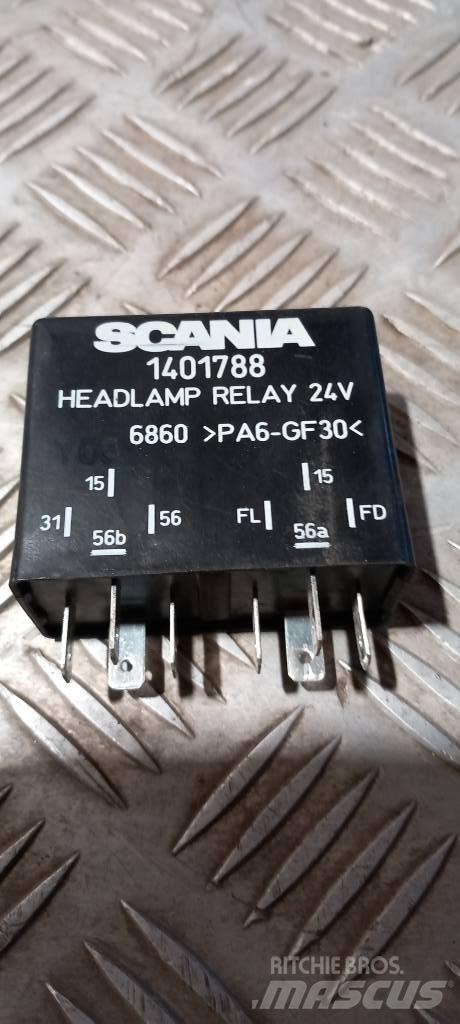 Scania 94 D.    1401788 Lys - Elektronikk