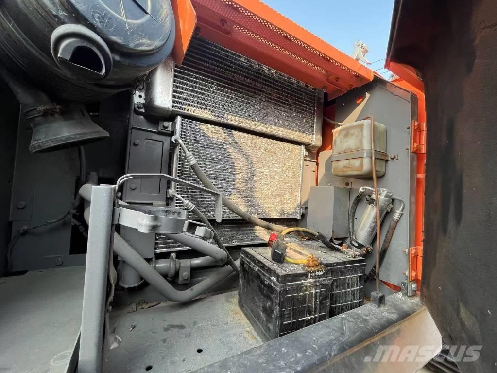 Hitachi ZX 160 LC Beltegraver