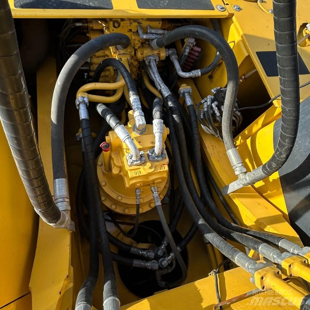 Komatsu 350-7 Beltegraver