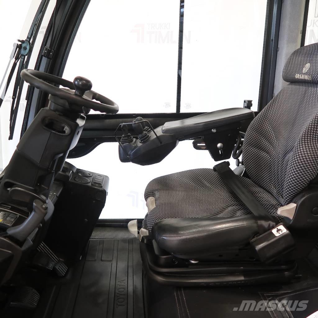 Toyota 8FD35N Propan trucker