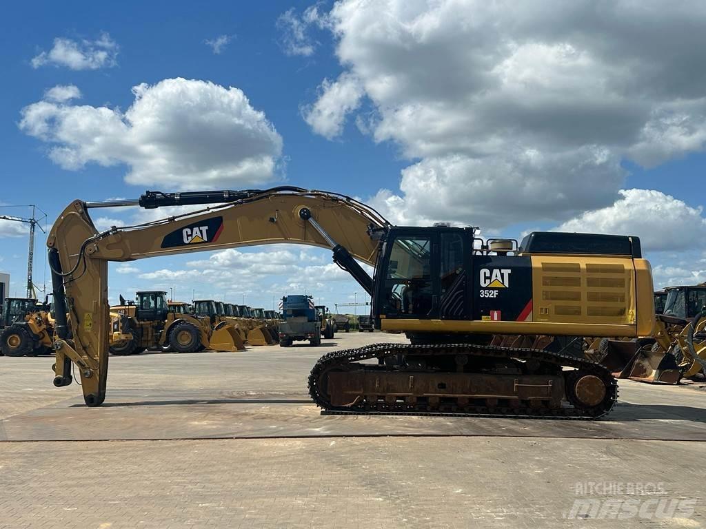 CAT 352F Beltegraver