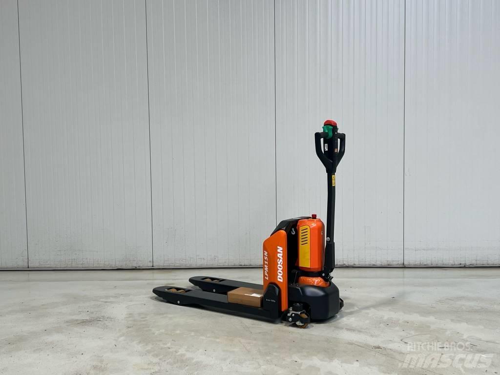 Doosan LPM15N-7 Lavtløftende truck