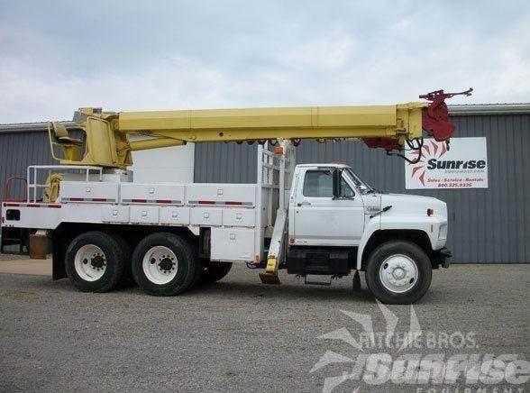 Altec D2050TR Bilmontert lift