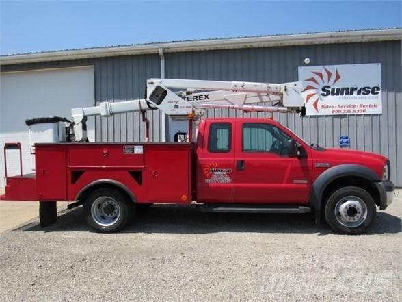 Terex TL38P Bilmontert lift