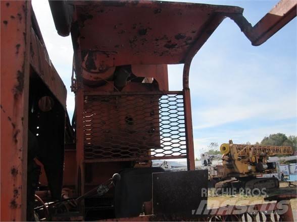  TEXOMA 330-12 Borerigger