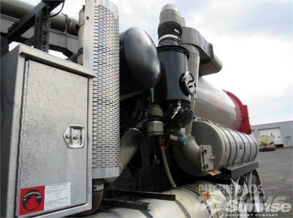 Vactor 2100 Tanker