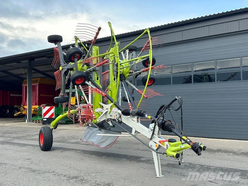 CLAAS Liner 2700 Svanser