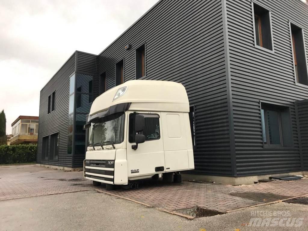 DAF XF 105 Euro 5 Førerhus og Interiør