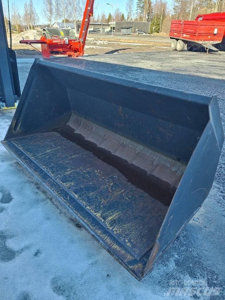 Ålö 210 M Frontlaster ektrautstyr